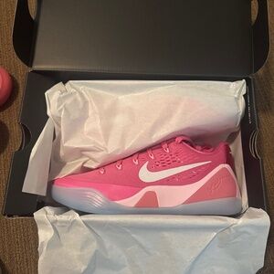 Pink Out Kobe’s